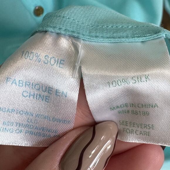 Lilly Pulitzer Elsa Silk Top Blouse Long Sleeve Smocked Neck Bali Blue Size XL - Picture 12 of 14